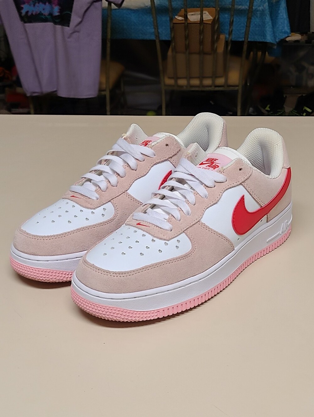 Nike Air Force 1 07 QS Valentines Day Love Letter low top sneakers size 8